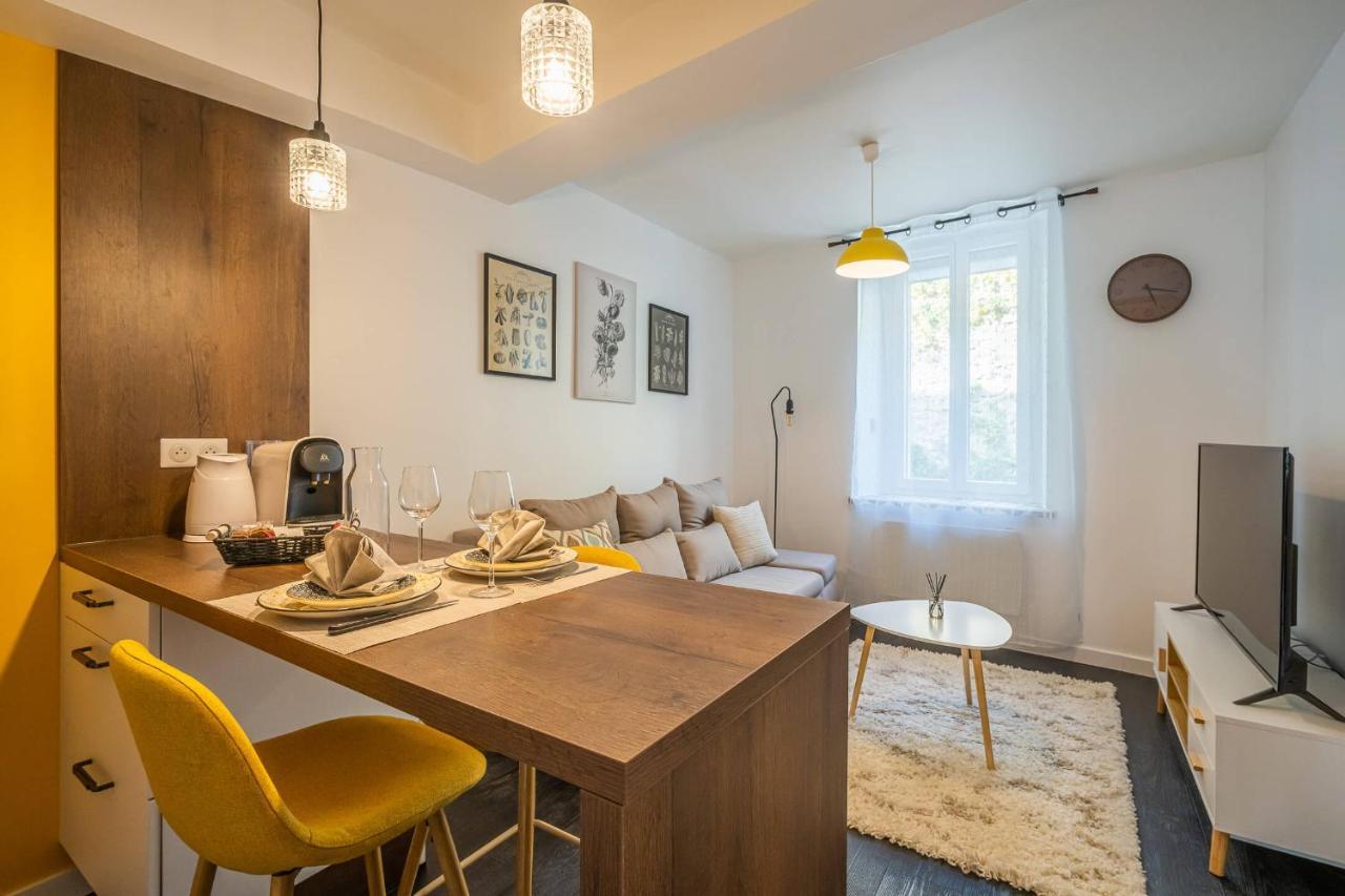 Le Rempart ~ Centre ~ Arrivee Autonome Apartamento
